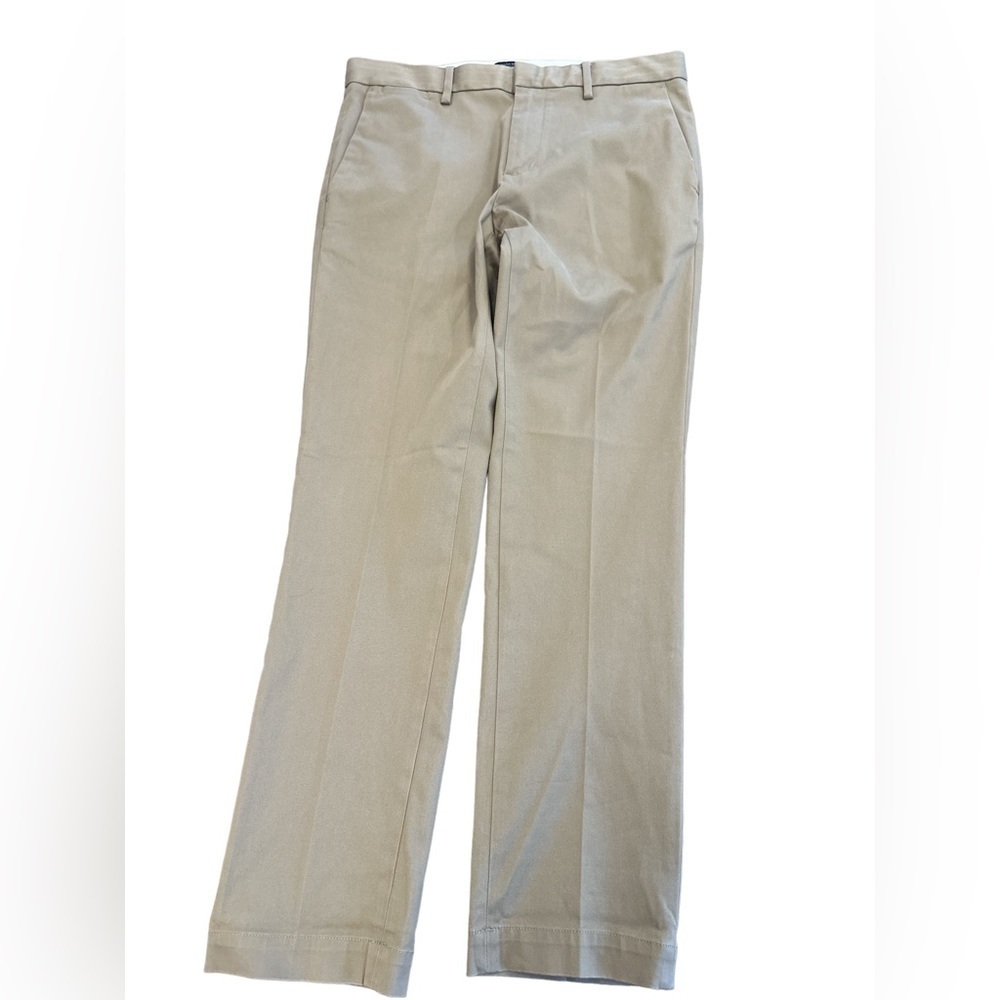 Banana Republic Men’s Aiden Chino 31x30‎ Khaki. NWOT
